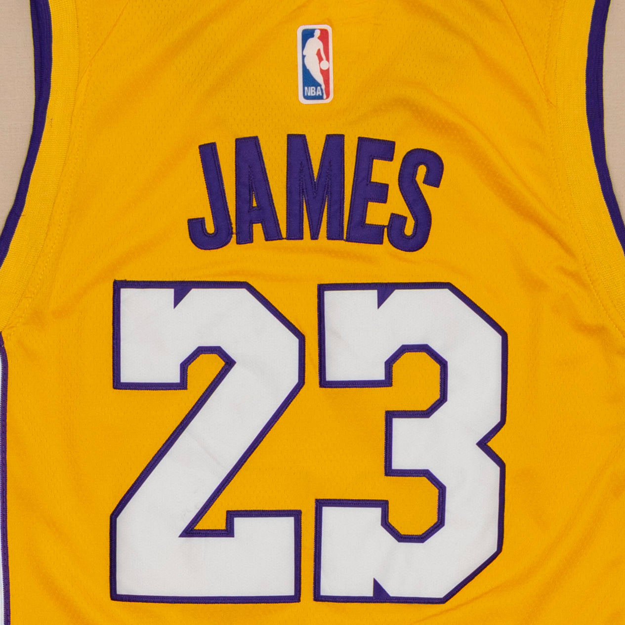 LA Lakers Lebron James Jersey, M