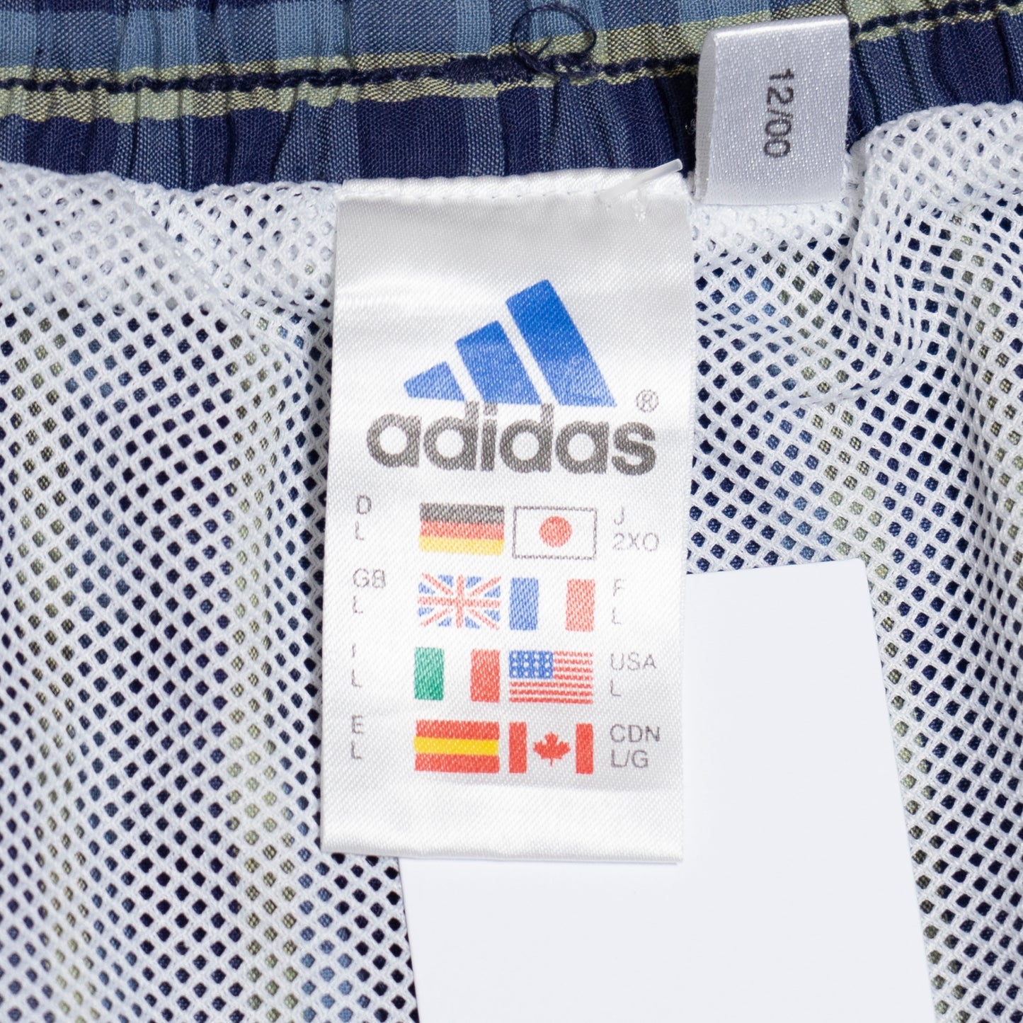 Adidas checkered Shorts, L