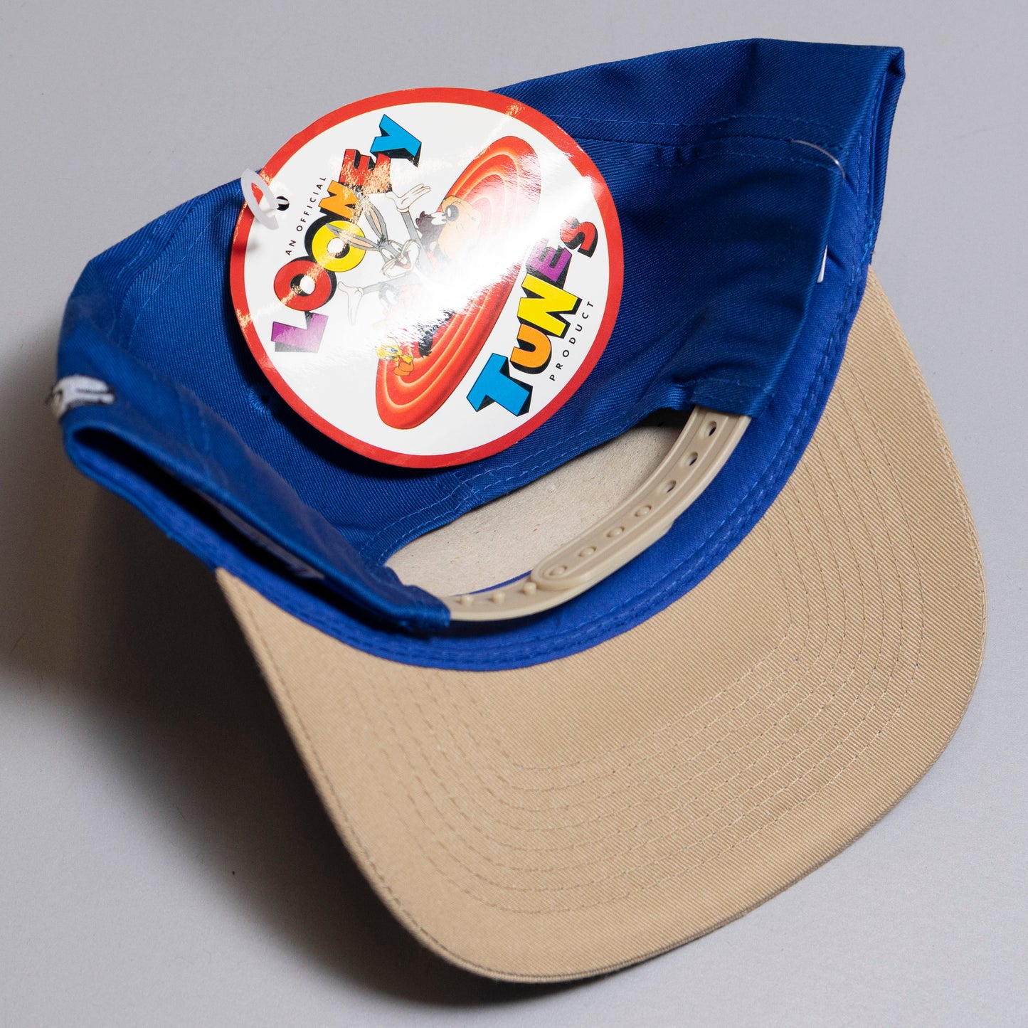 Bugs Bunny Glue Cap