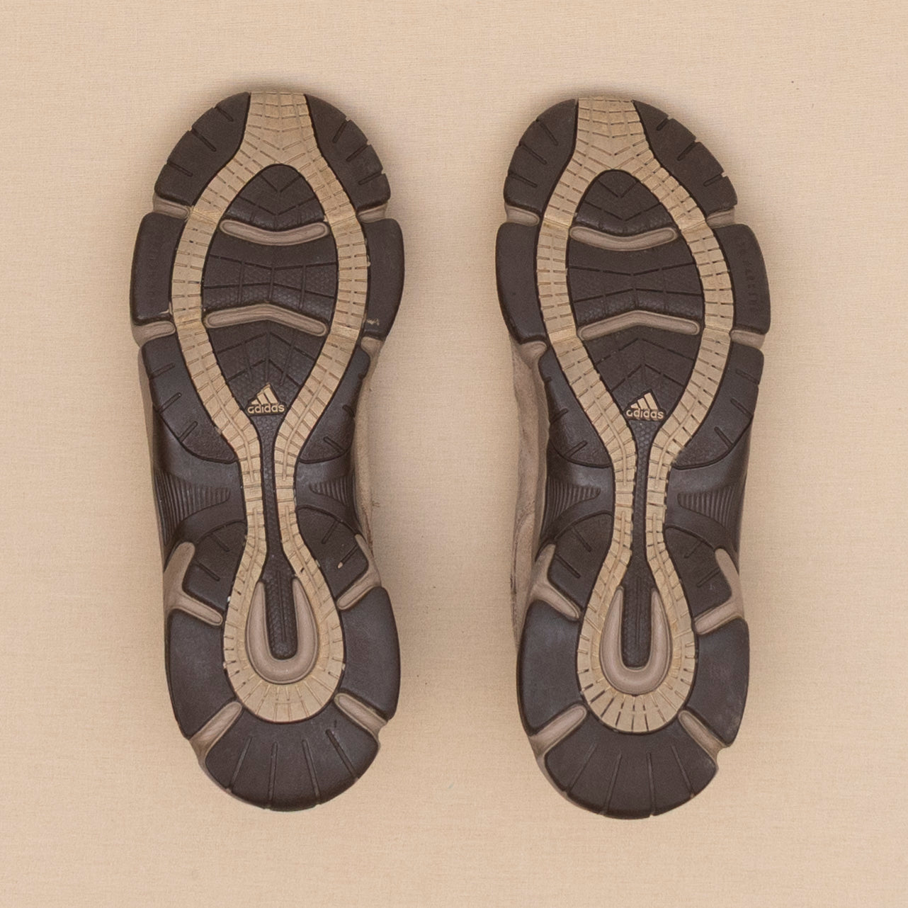 Adidas Barracks TR6, 42 2/3