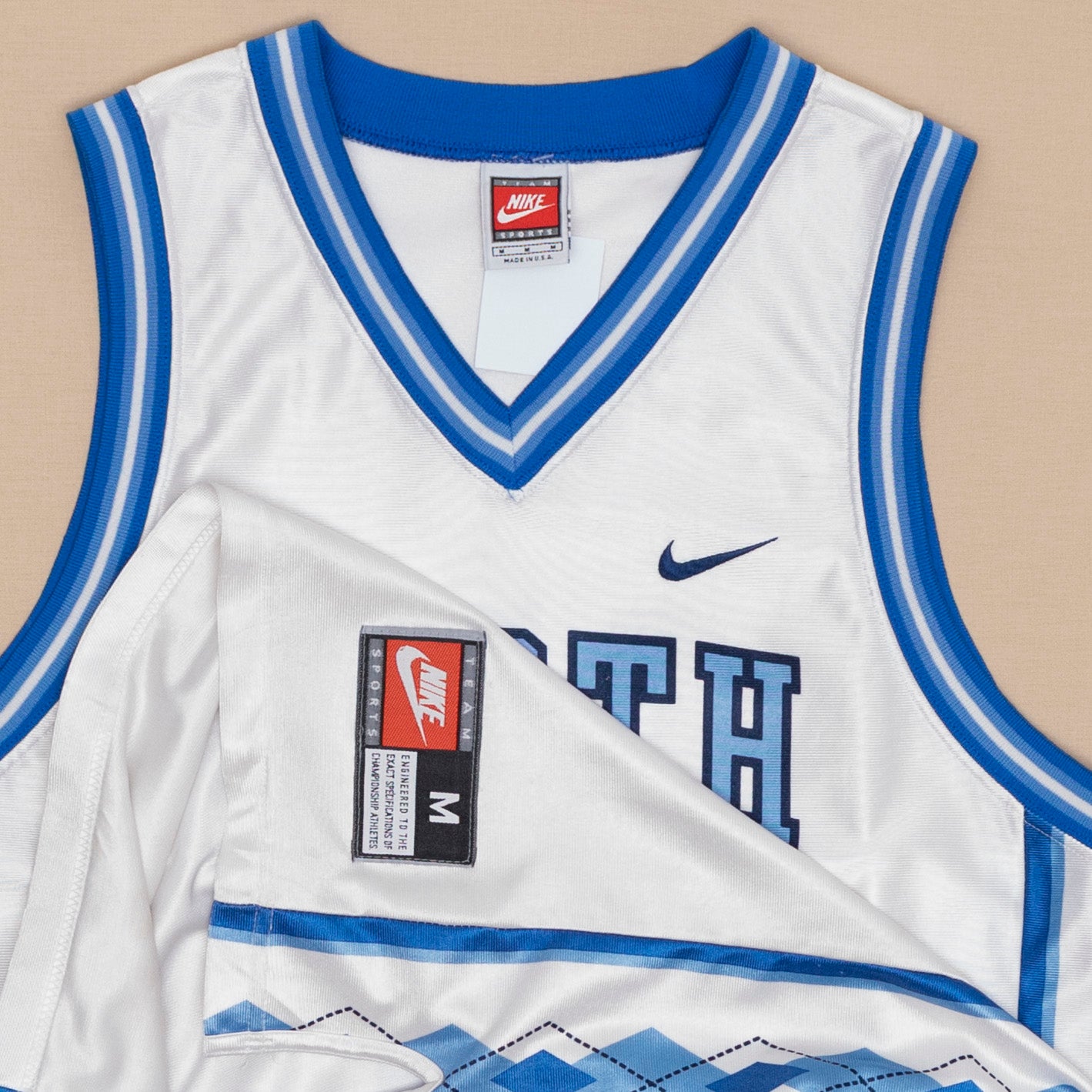 North Carolina Tar Heels Vince Carter Jersey, M