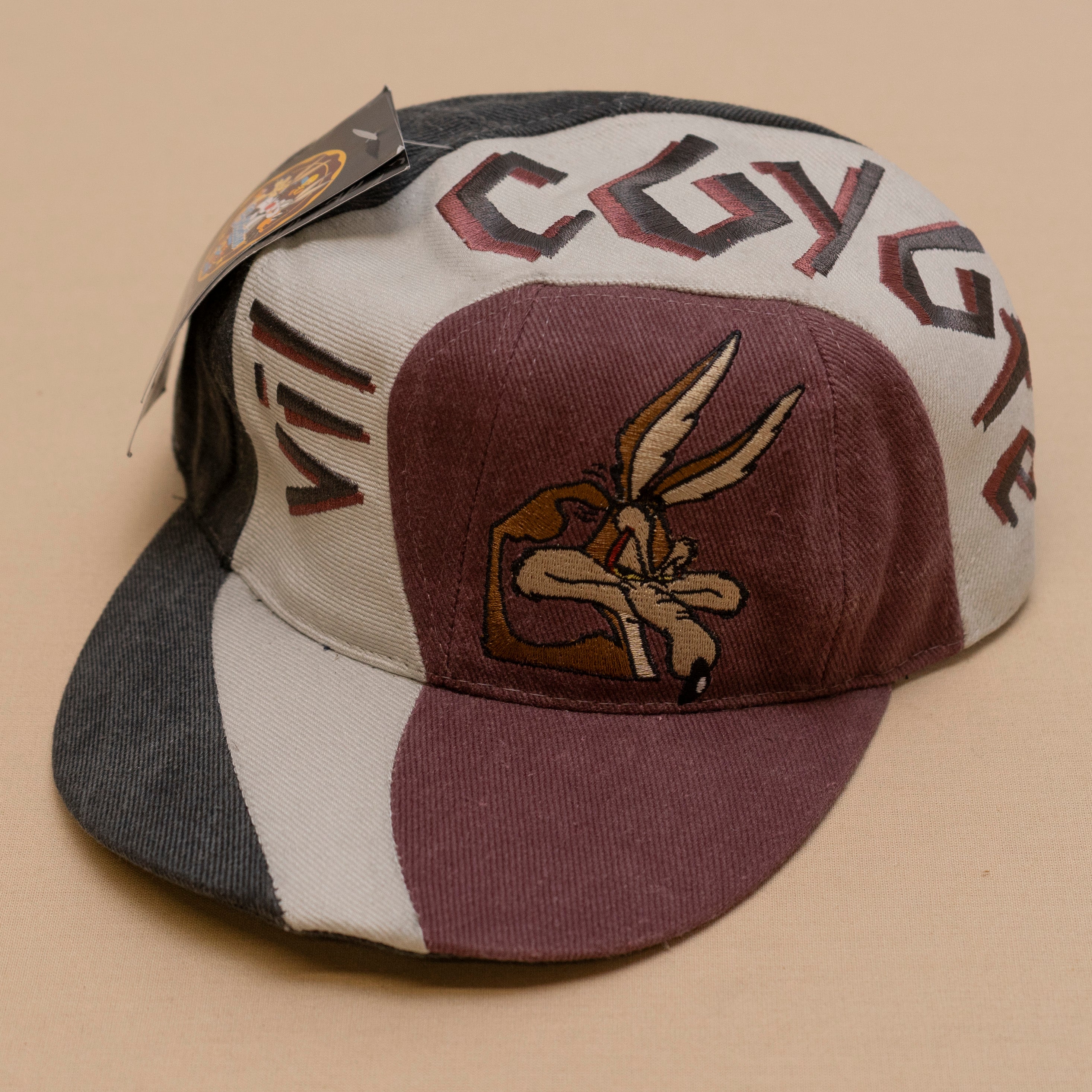 Deadstock Wile E Coyote Snapback