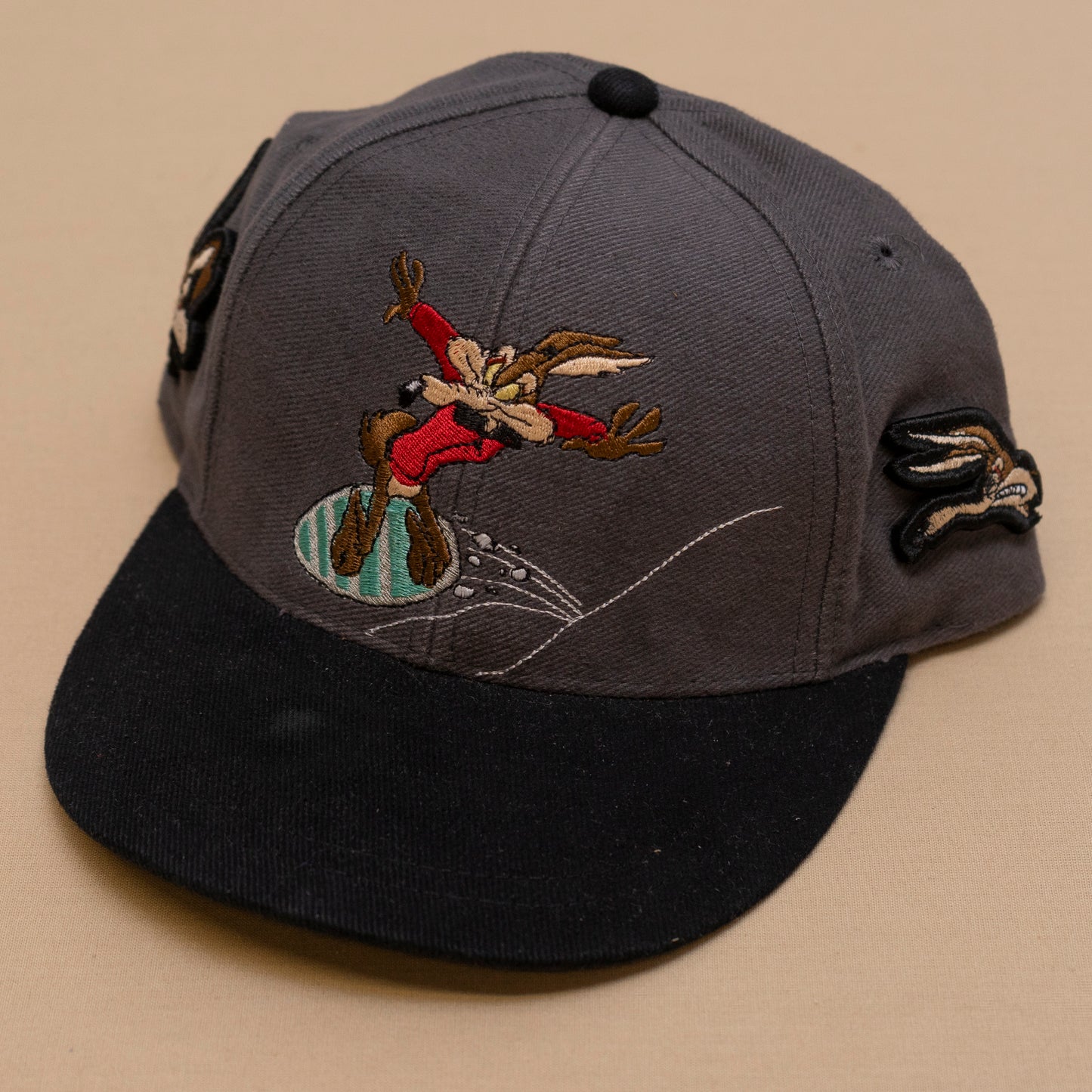 Deadstock Wile E Coyote Snowboard Cap