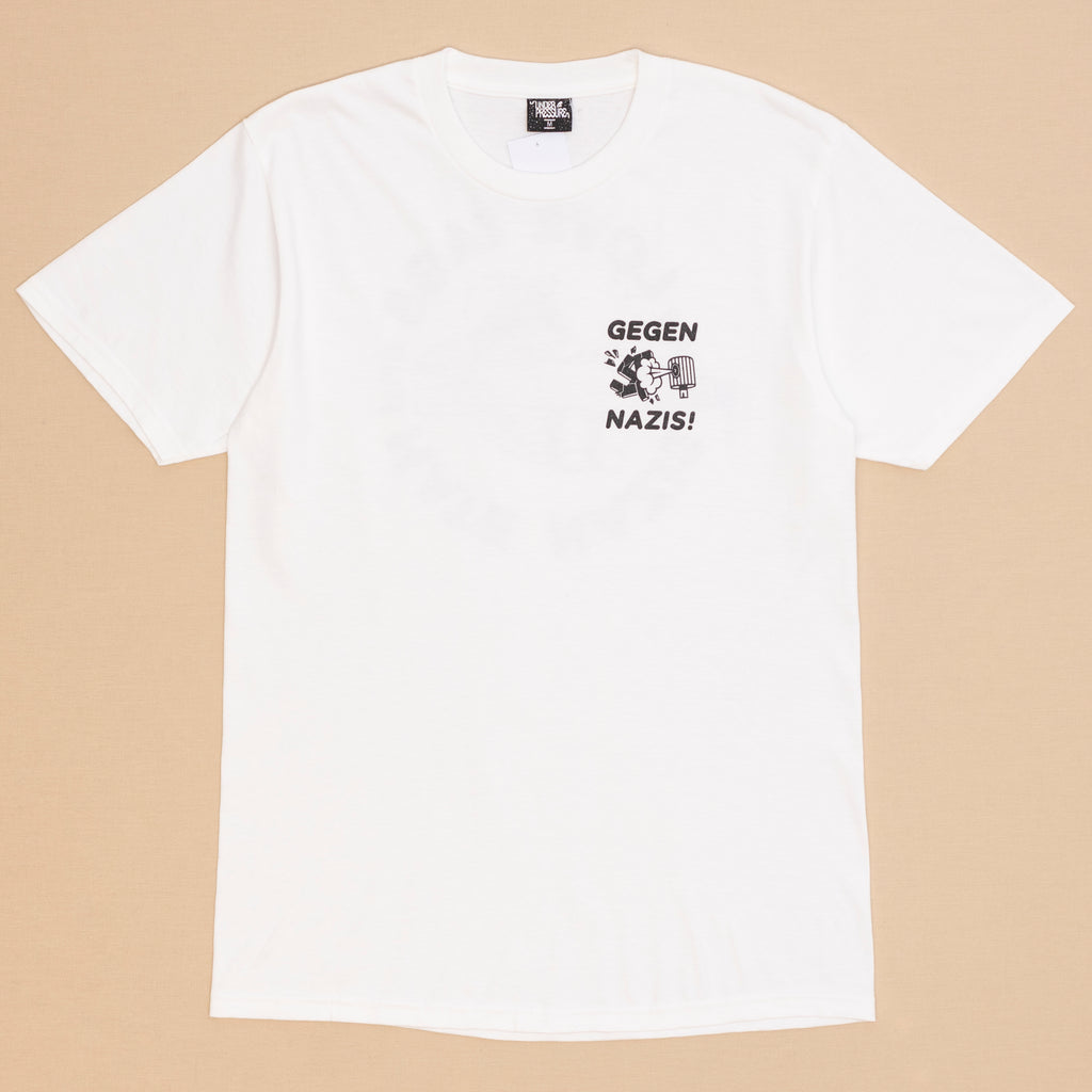 Love Tags Hate Nazis T Shirt (weiß)