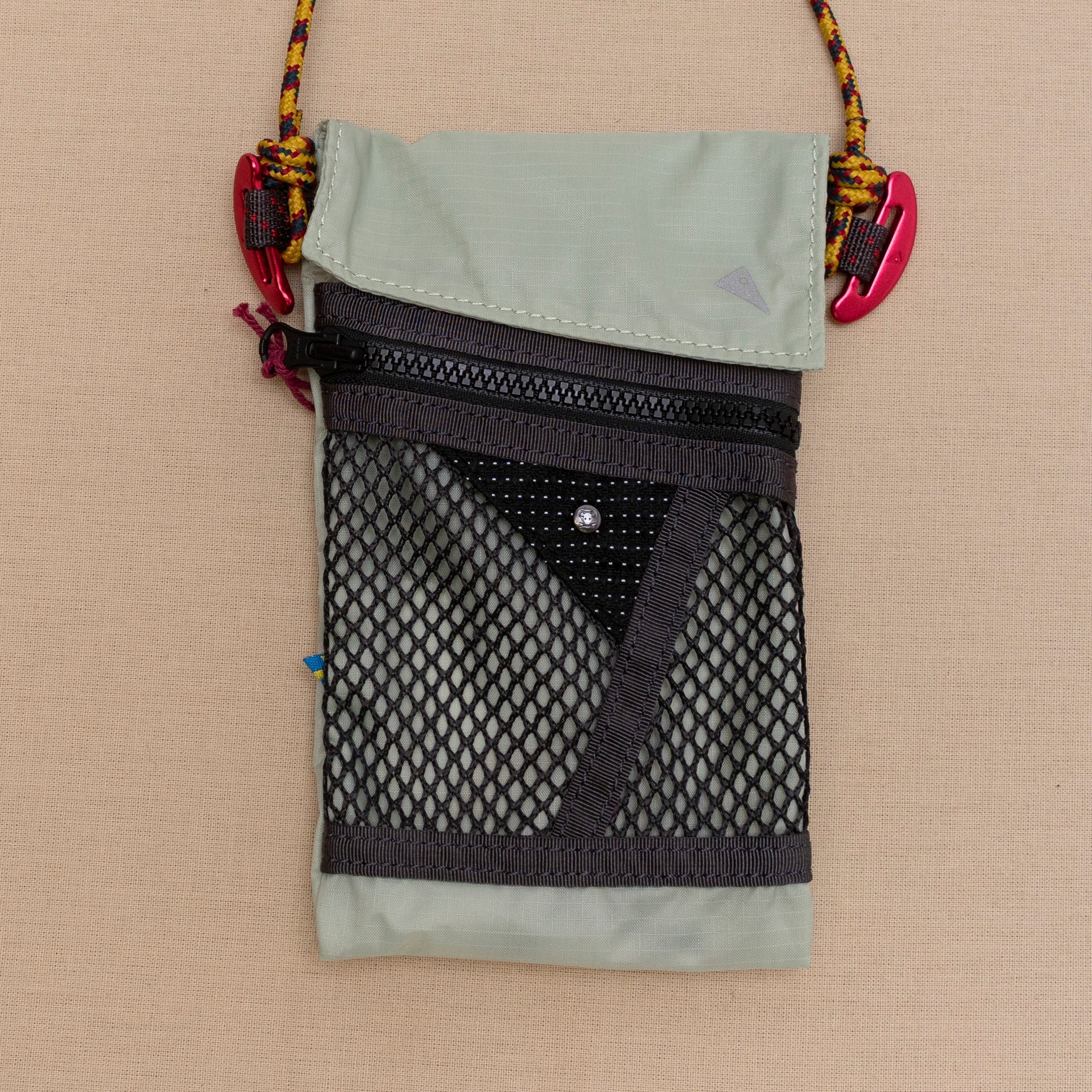 Algir Lanyard Pocket