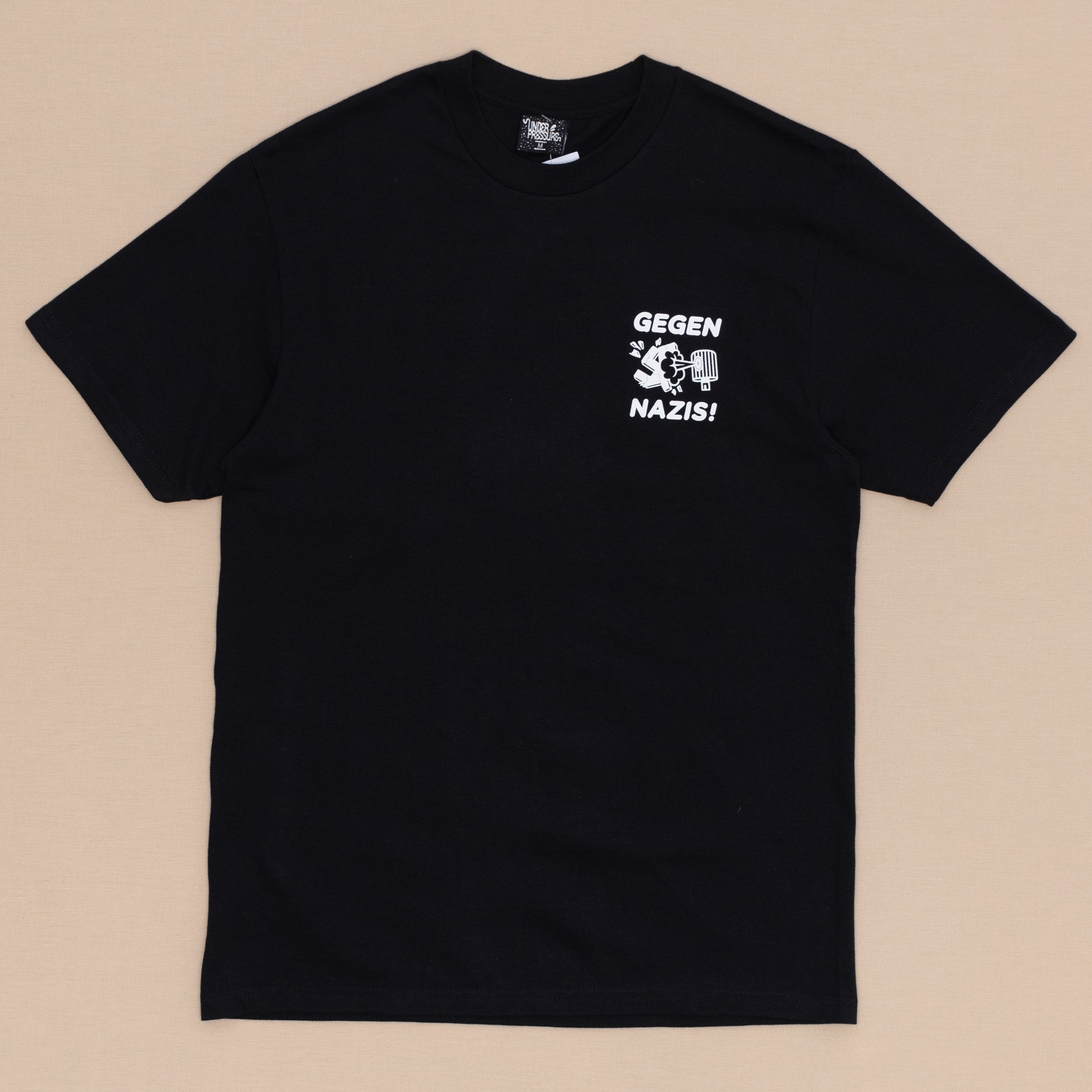 Love Tags Hate Nazis T Shirt (schwarz)